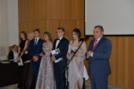Ренат Сулейманов вручил медали новосибирским выпускникам